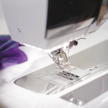 BERNINA 590 inkl. Stickmodul