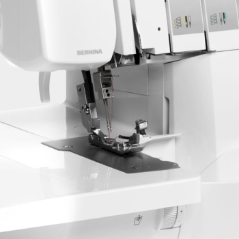 BERNINA L 460